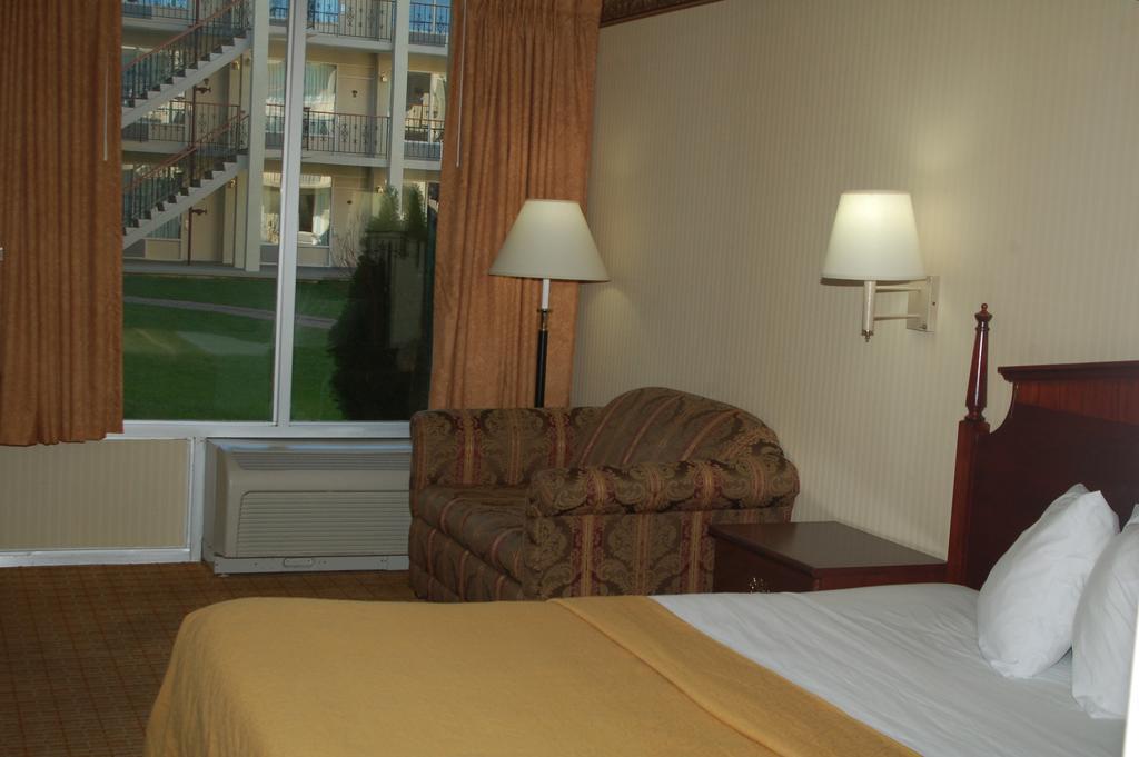 Stayapt Suites Alexandria-Fort Belvoir Dış mekan fotoğraf